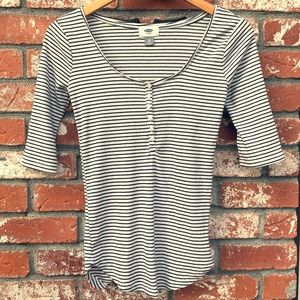 Old Navy Tee - Make an offer